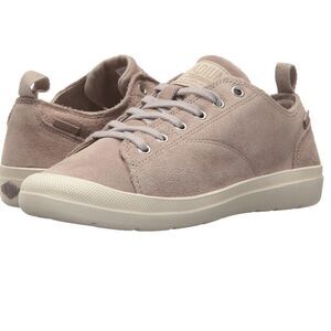 Palladium womens wander lace sue string 7.5